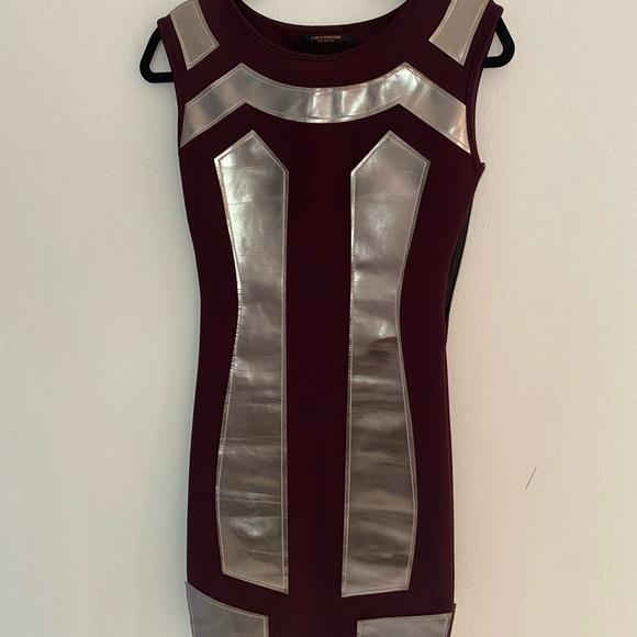 Dress - Picture 4 of 4